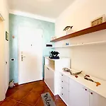 Apartment Santa Teresa House
